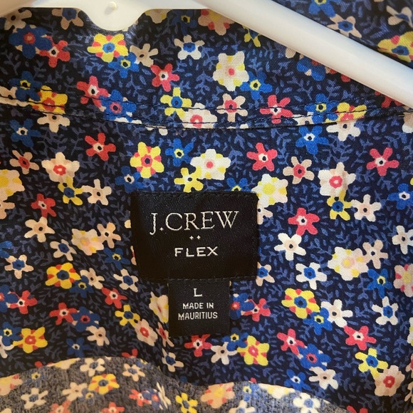 J Crew Floral Men’s short sleeve button down - Picture 2 of 3